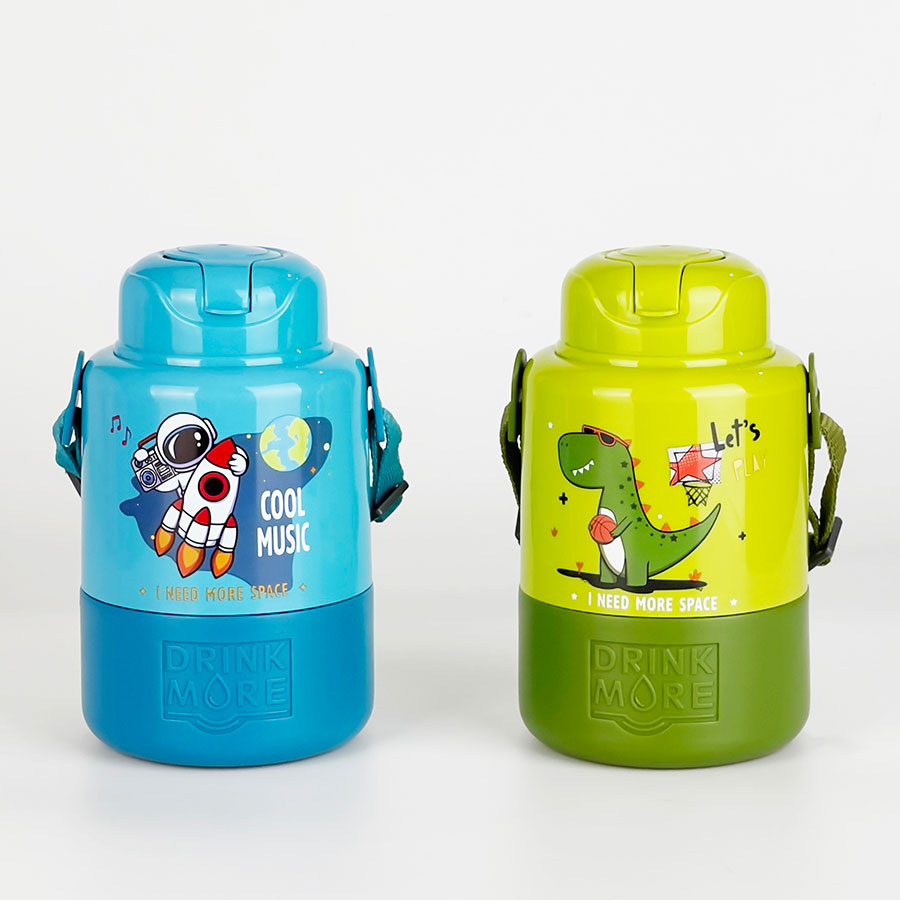 樂(lè )動(dòng)兒童吸管水壺(中
